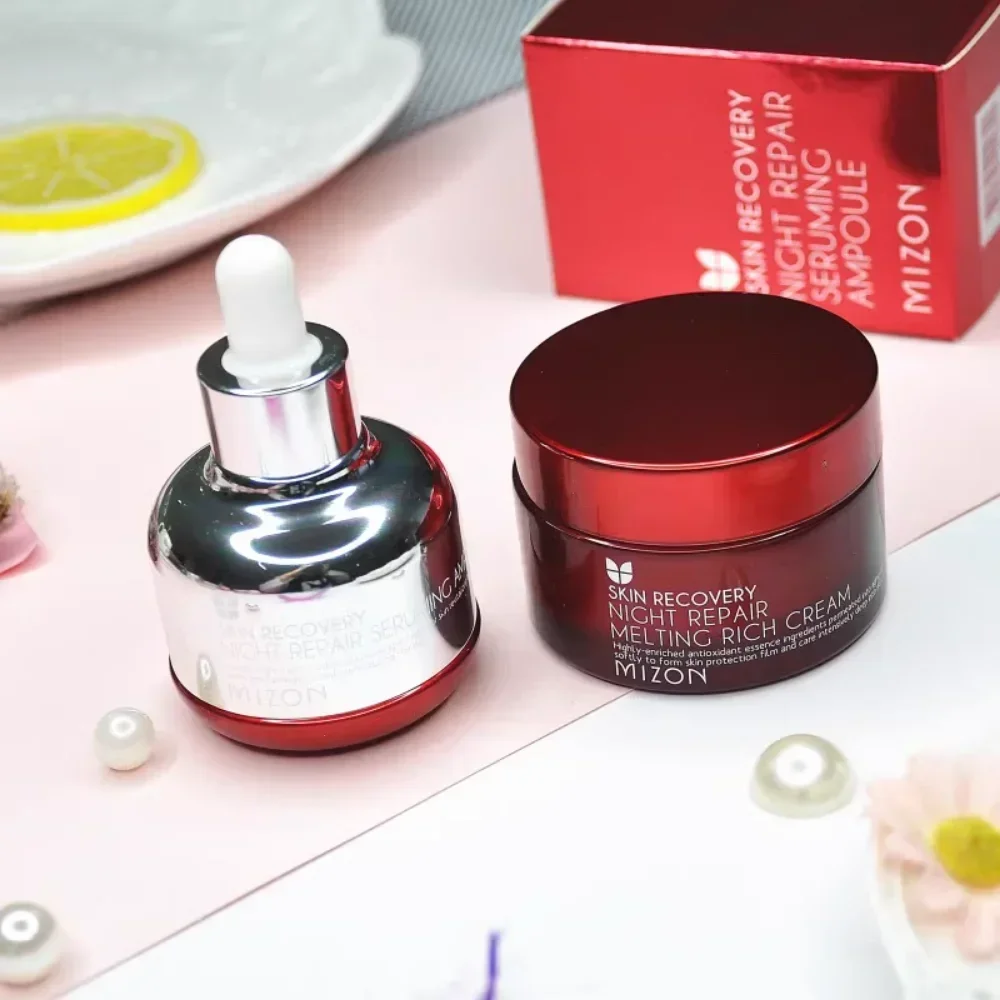Luxury Skincare In Korea - Crema Esencial Reparadora Nocturna Mizon de